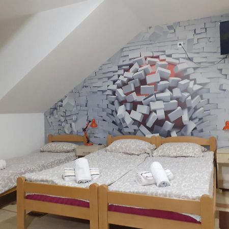 Nadja Apartment Нови Сад Екстериор снимка