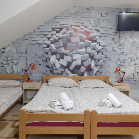 Nadja Apartment Нови Сад Екстериор снимка
