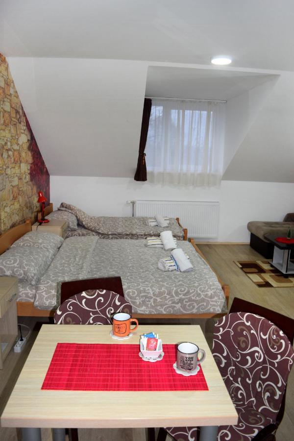 Nadja Apartment Нови Сад Екстериор снимка