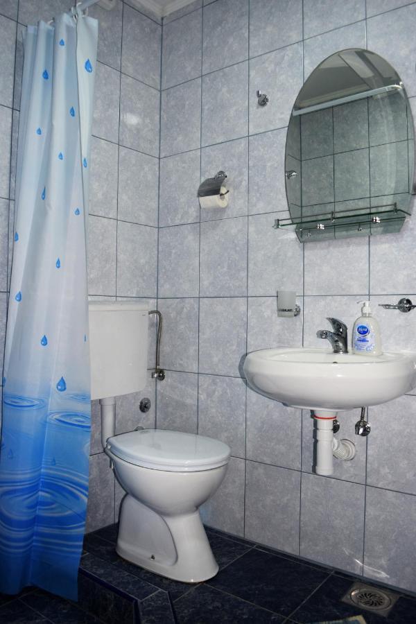 Nadja Apartment Нови Сад Екстериор снимка