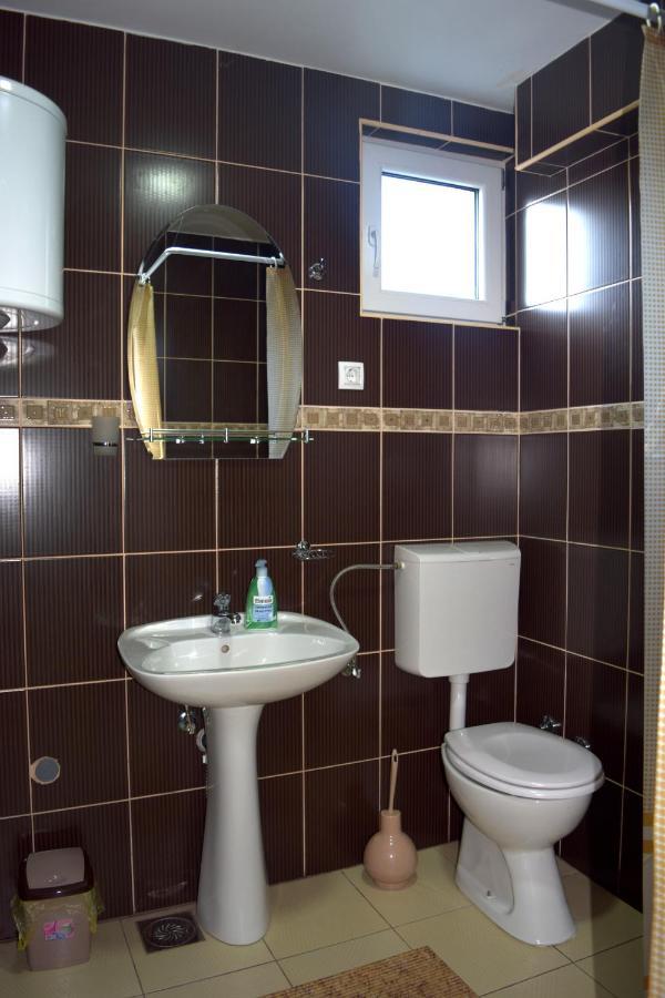 Nadja Apartment Нови Сад Екстериор снимка