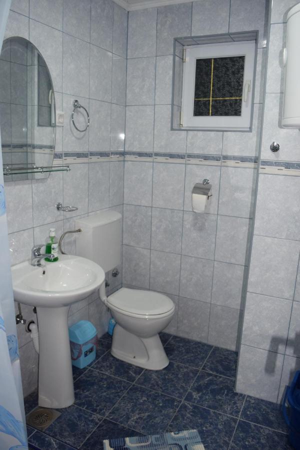 Nadja Apartment Нови Сад Екстериор снимка